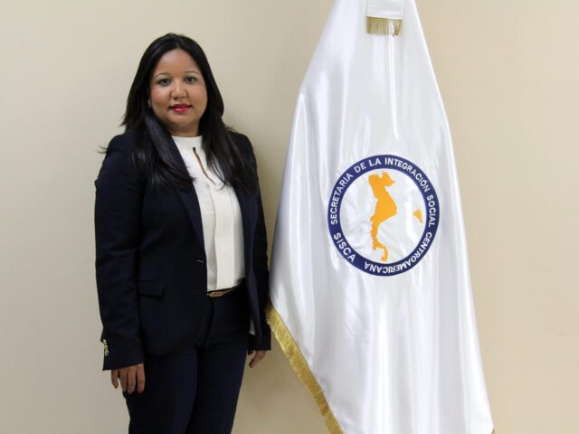 Dominicana Erika Suero seleccionada para coordinar proyecto de la SISCA